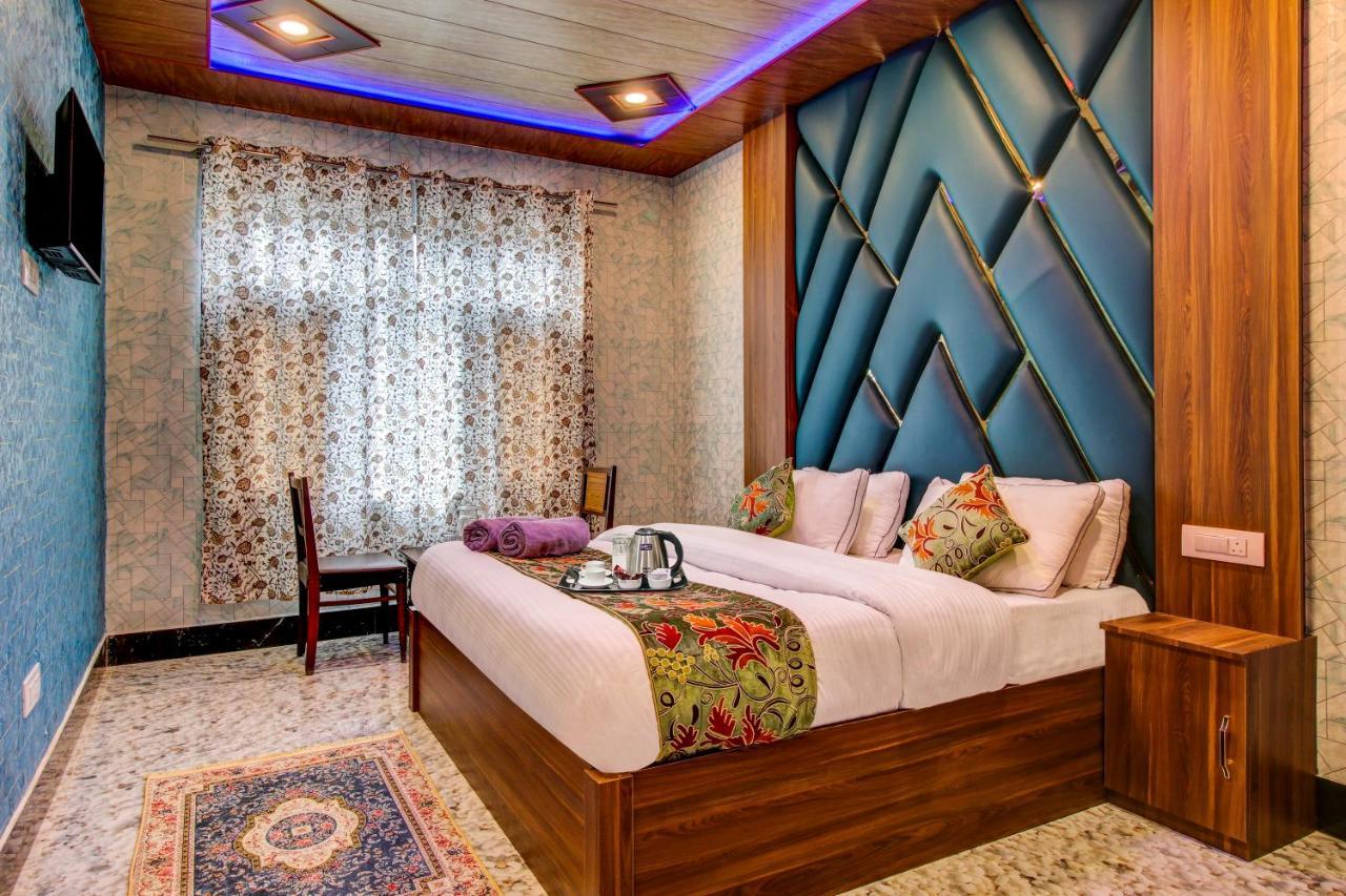 Hotel Royal Hameed Сринагар Экстерьер фото