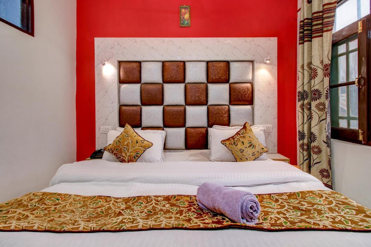 Hotel Royal Hameed Сринагар Экстерьер фото