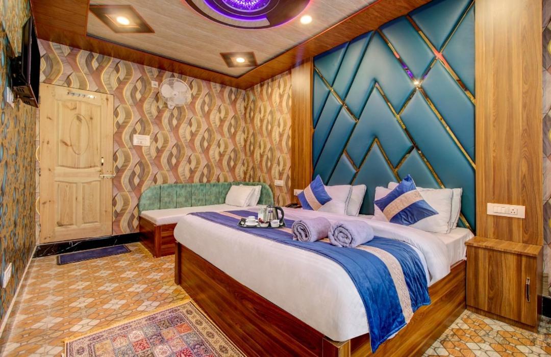 Hotel Royal Hameed Сринагар Номер фото